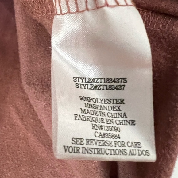Altar’d State Rose Pink Faux Suede V-neck Top Size Small - Picture 4 of 4
